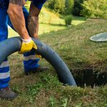 Jakie znaczenie ma higieniczny atest PZH i deklaracją zgodności producenta przy zakupie szczelnego zbiornika betonowego?